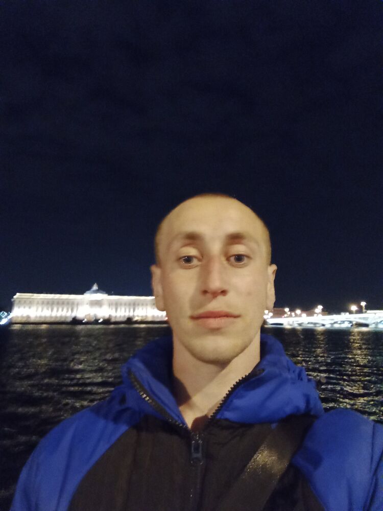  42318477  , 28 ,    