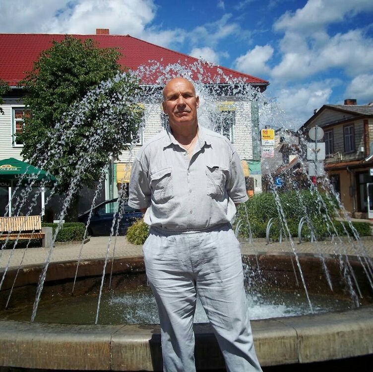  8415977  Vlad, 60 ,    