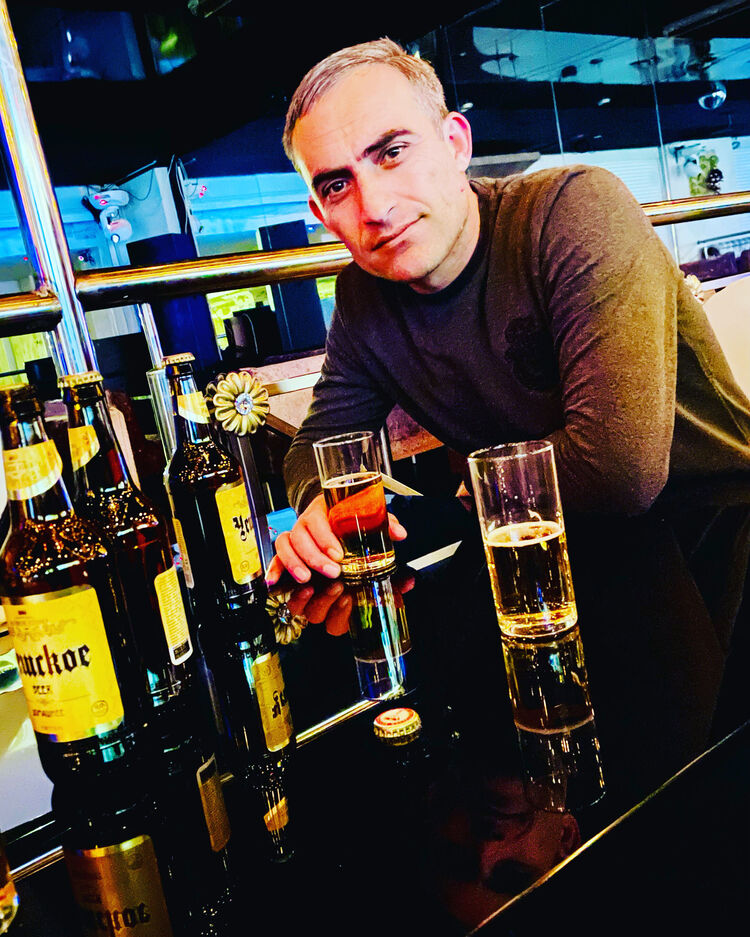  27487807  Hovlo25, 42 ,     