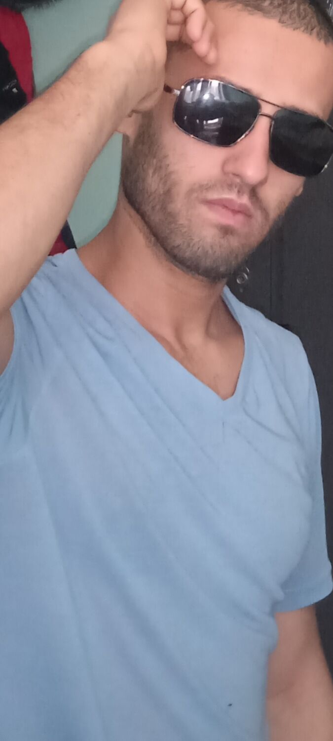  48982697  , 30 ,    