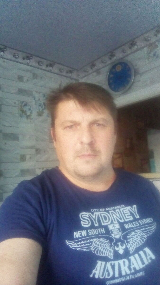  18133557  , 49 ,    