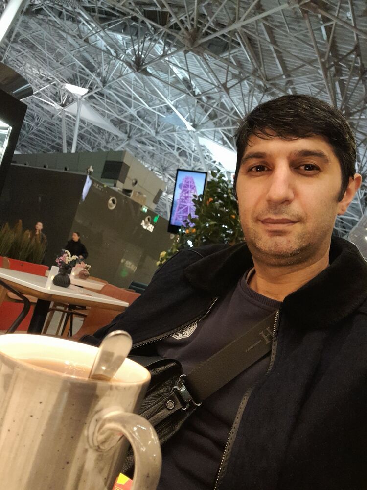  41420257  Araz, 43 ,    