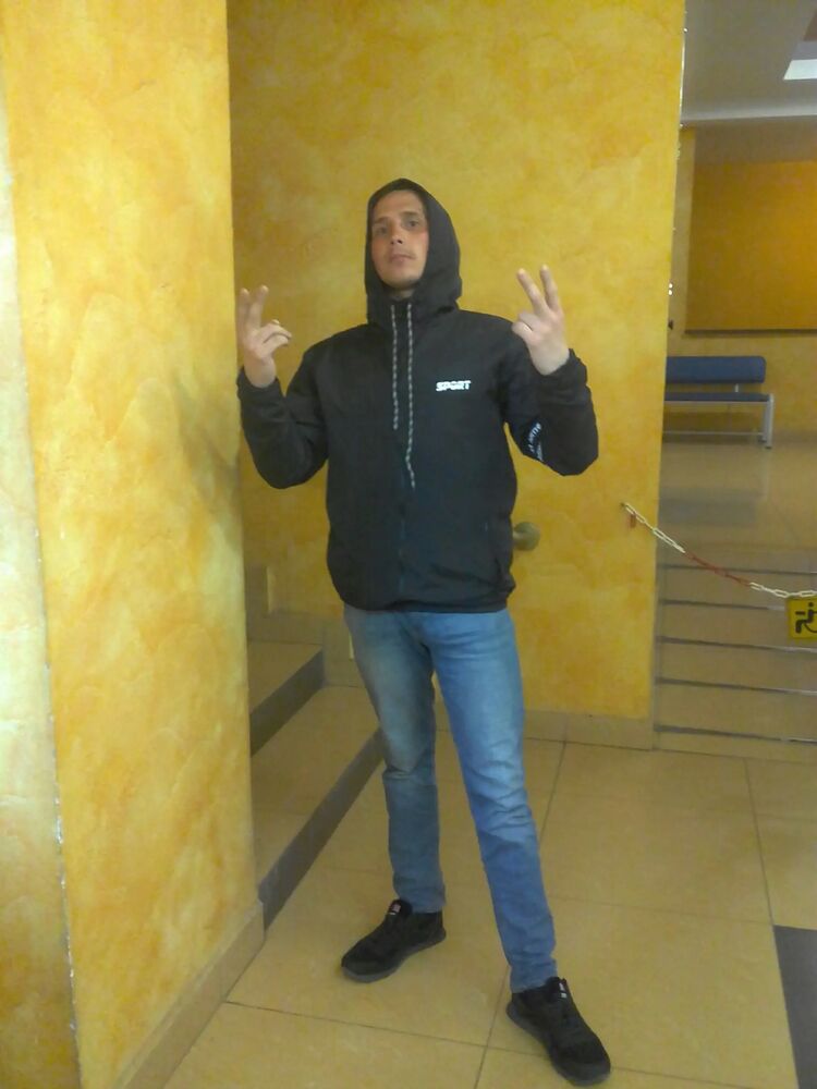  46582877  Andrey, 33 ,    