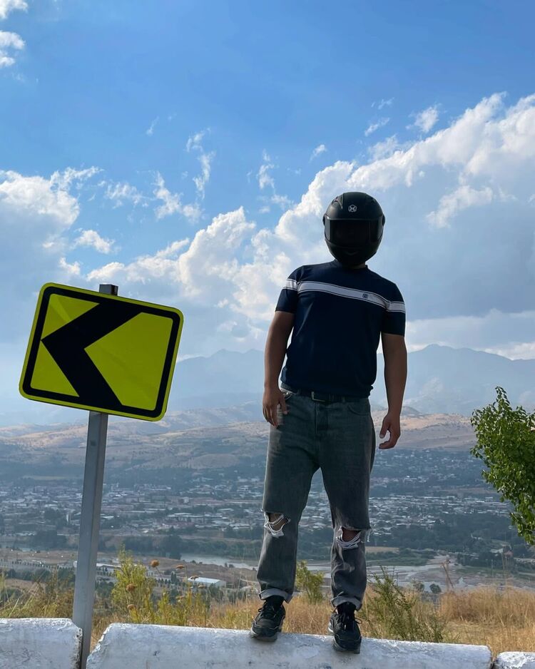  52103077  , 23 ,    