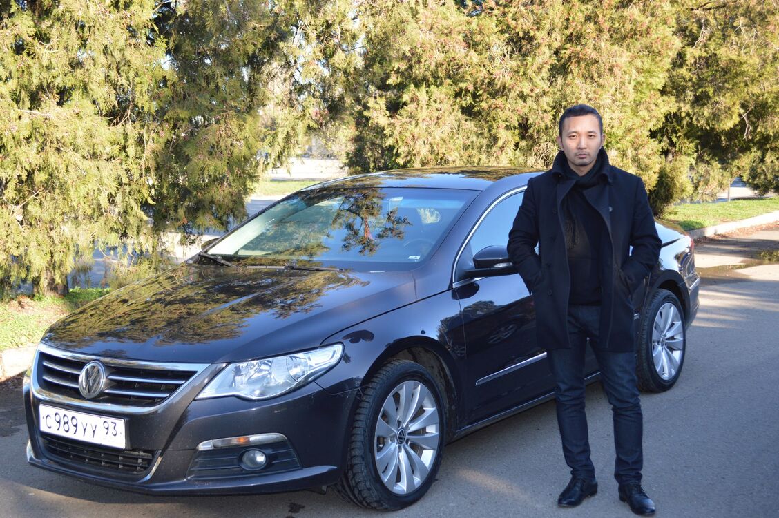  ,   Alex, 35 ,   c 