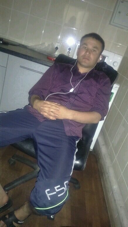  9318837  , 33 ,    -