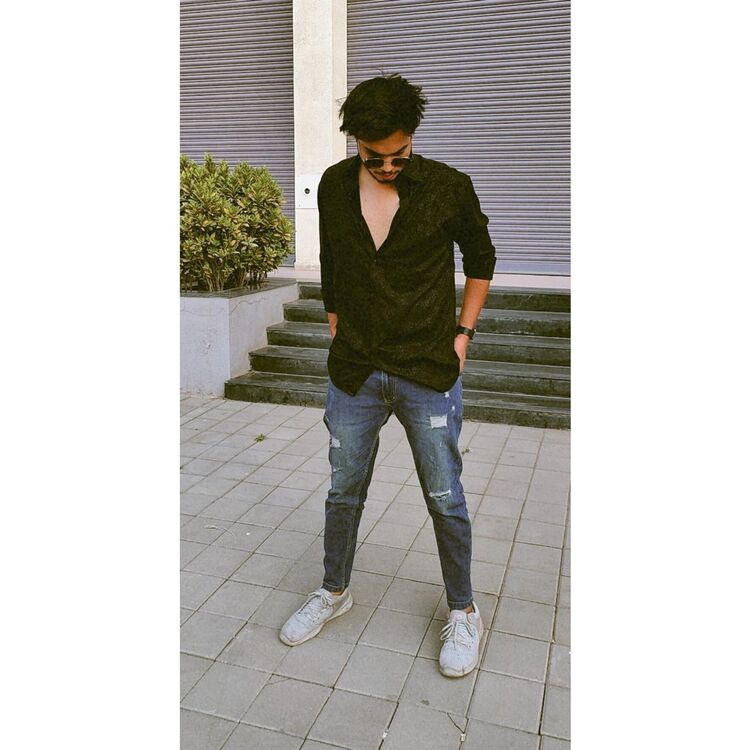  47517307  Aakash, 27 ,    