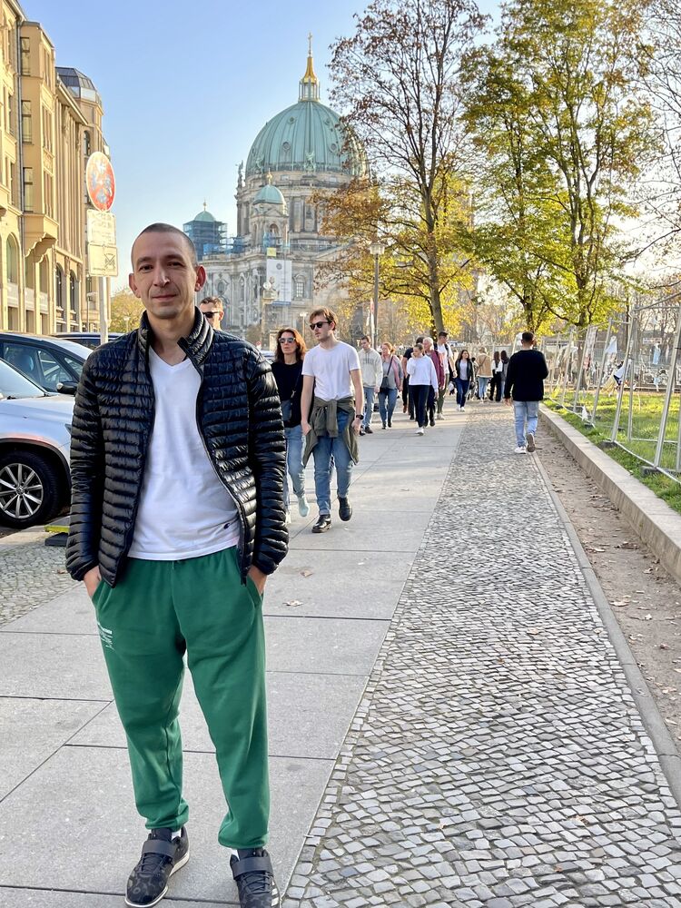  Stuttgart,   Denys, 40 ,   ,   , c , 