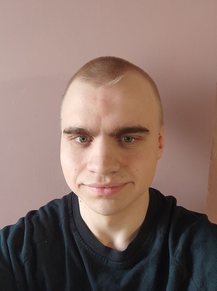  42766447  , 24 ,    
