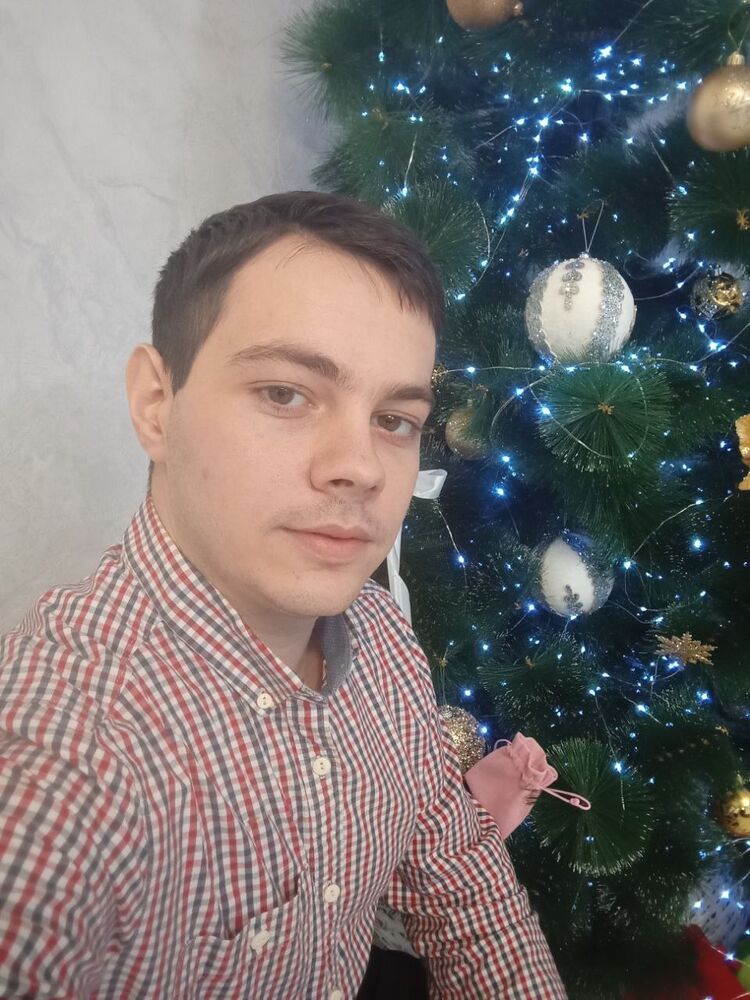  52461617  Artem, 27 ,    