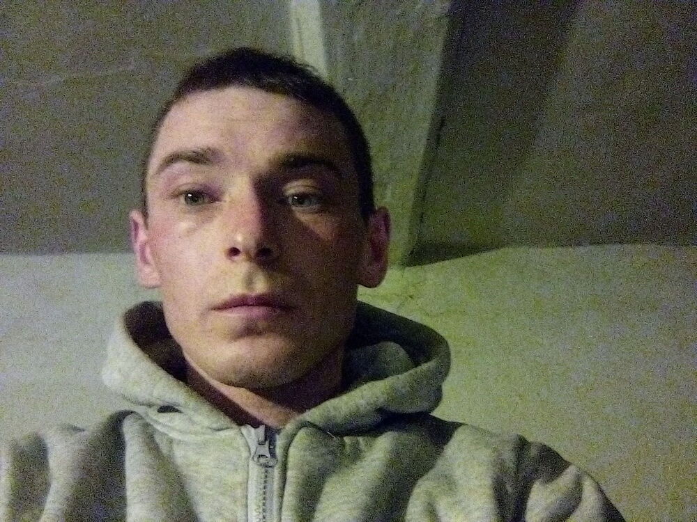  45200467  , 32 ,    