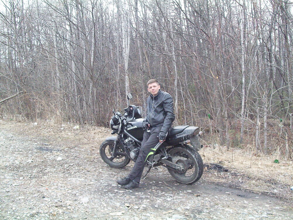  48131697  Alexy, 46 ,    