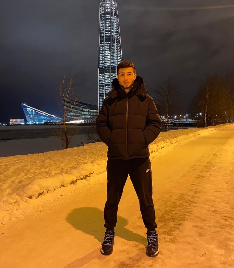  30901987  , 21 ,    -