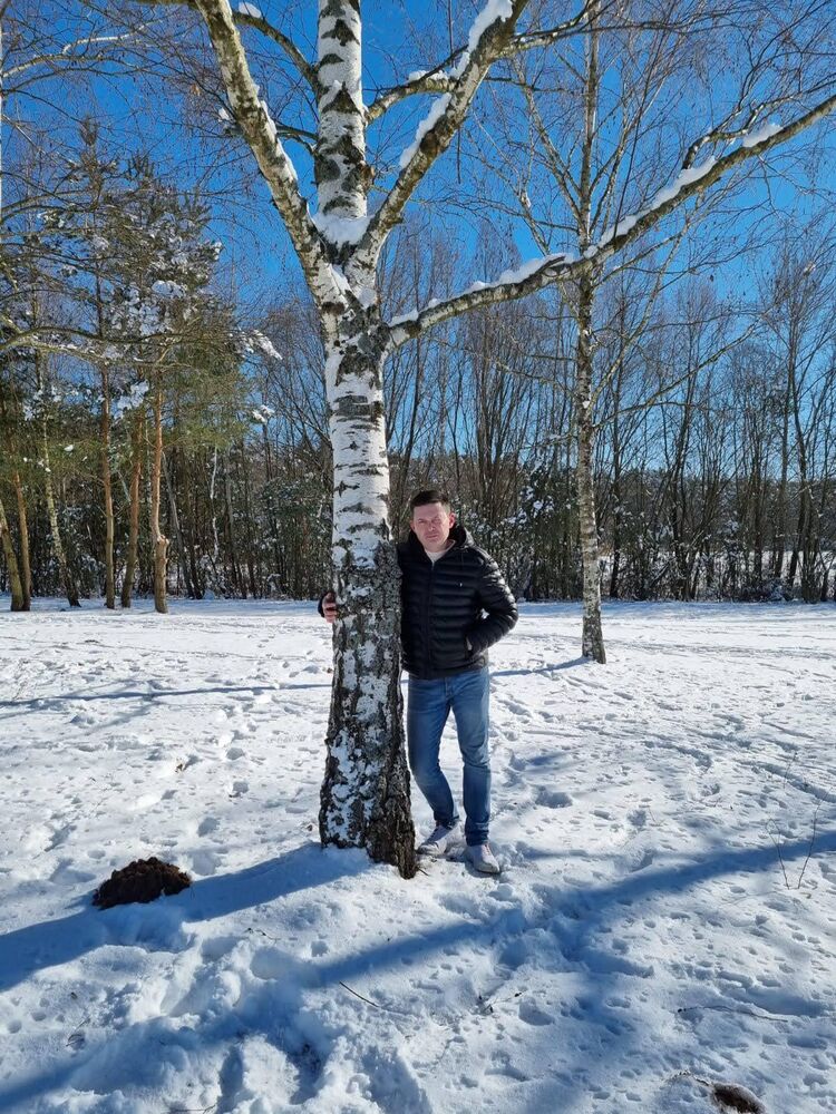  49708357  , 40 ,    Nuernberg