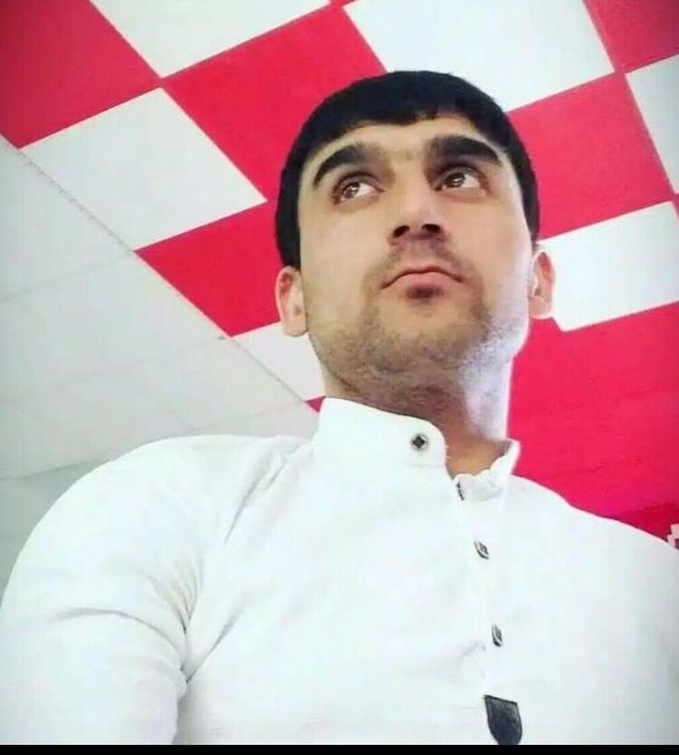  ,   Alik, 34 ,   ,   