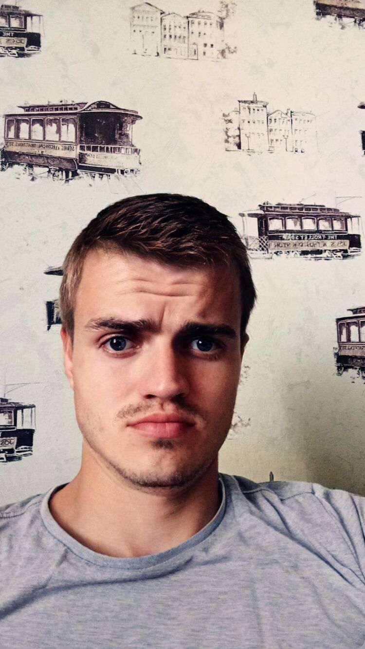  ,   Igor, 32 ,   
