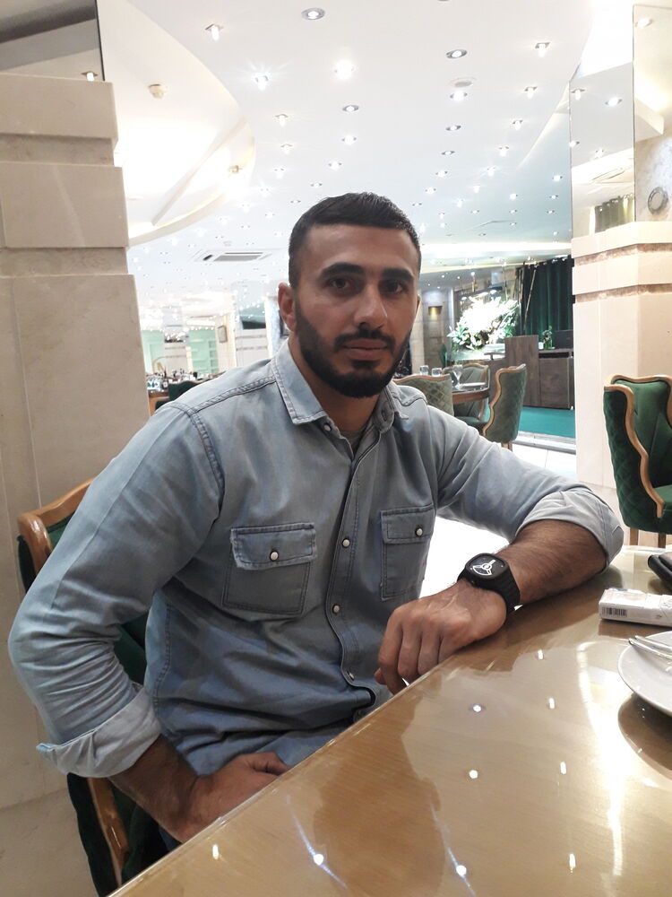  40760867  , 34 ,    