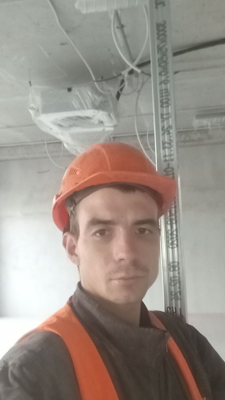  47074937  , 27 ,    