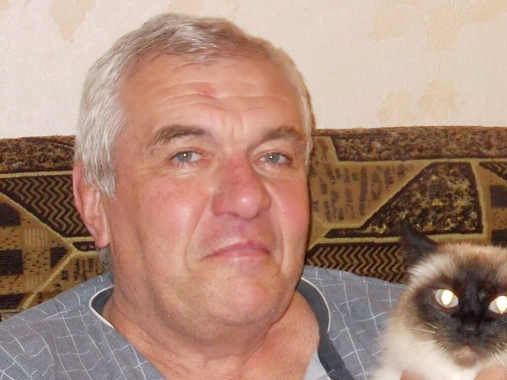  9923147  Robert, 56 ,    