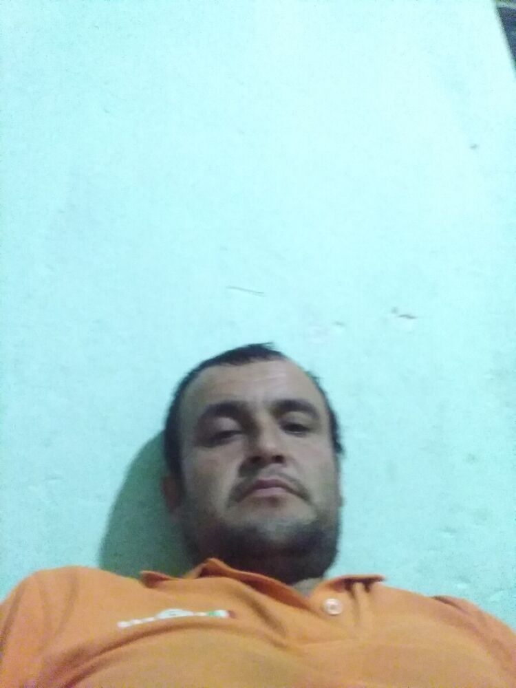 21593997  T, 40 ,    