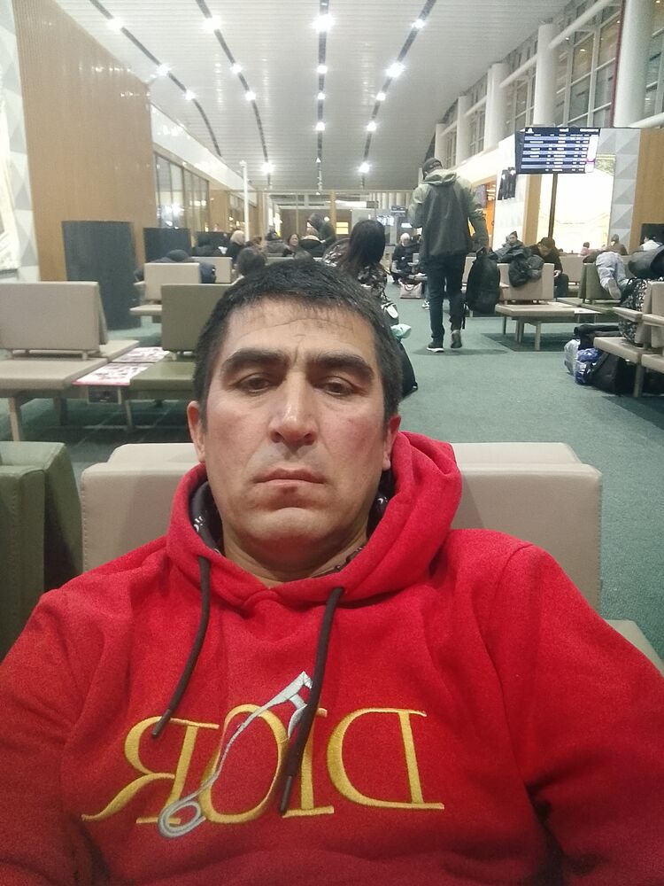  48772757  Anvar, 42 ,    -