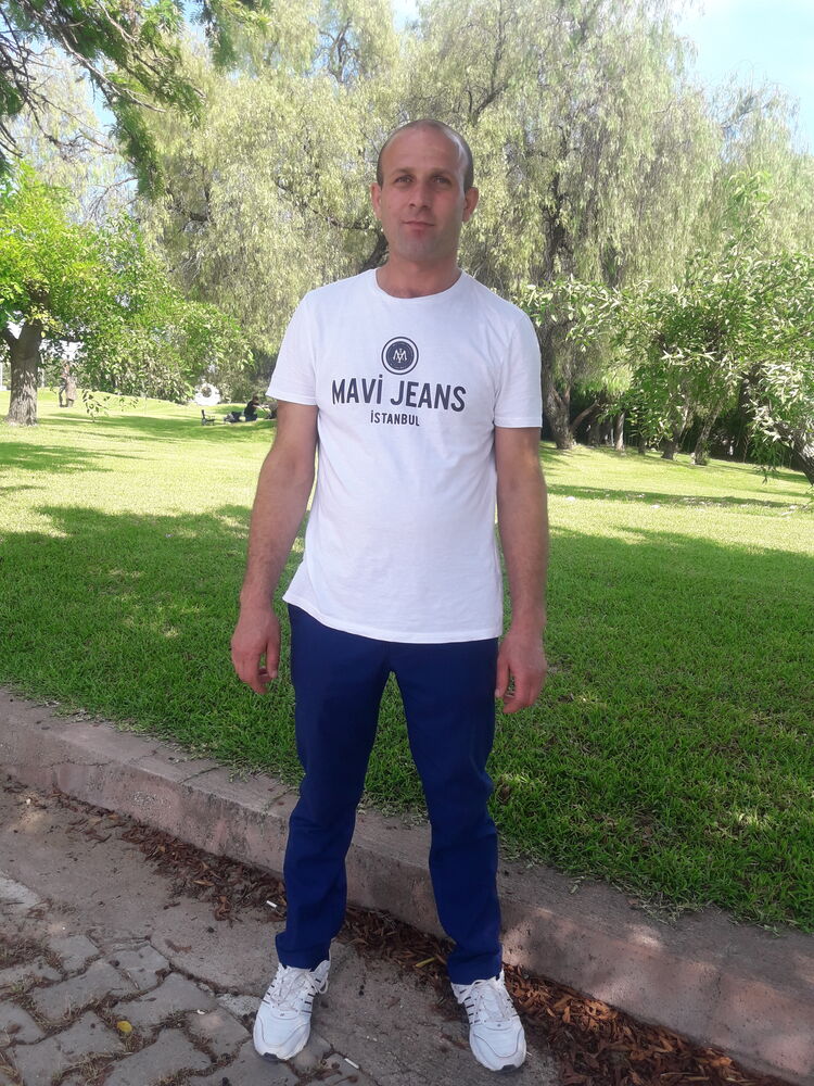  23951377  Bairam, 38 ,    