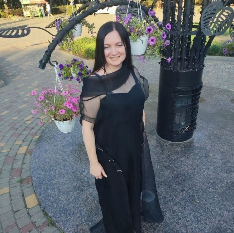  52577007  Alena, 45 ,    