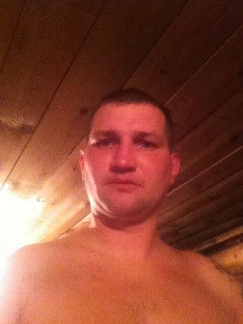  15585437  , 39 ,    -