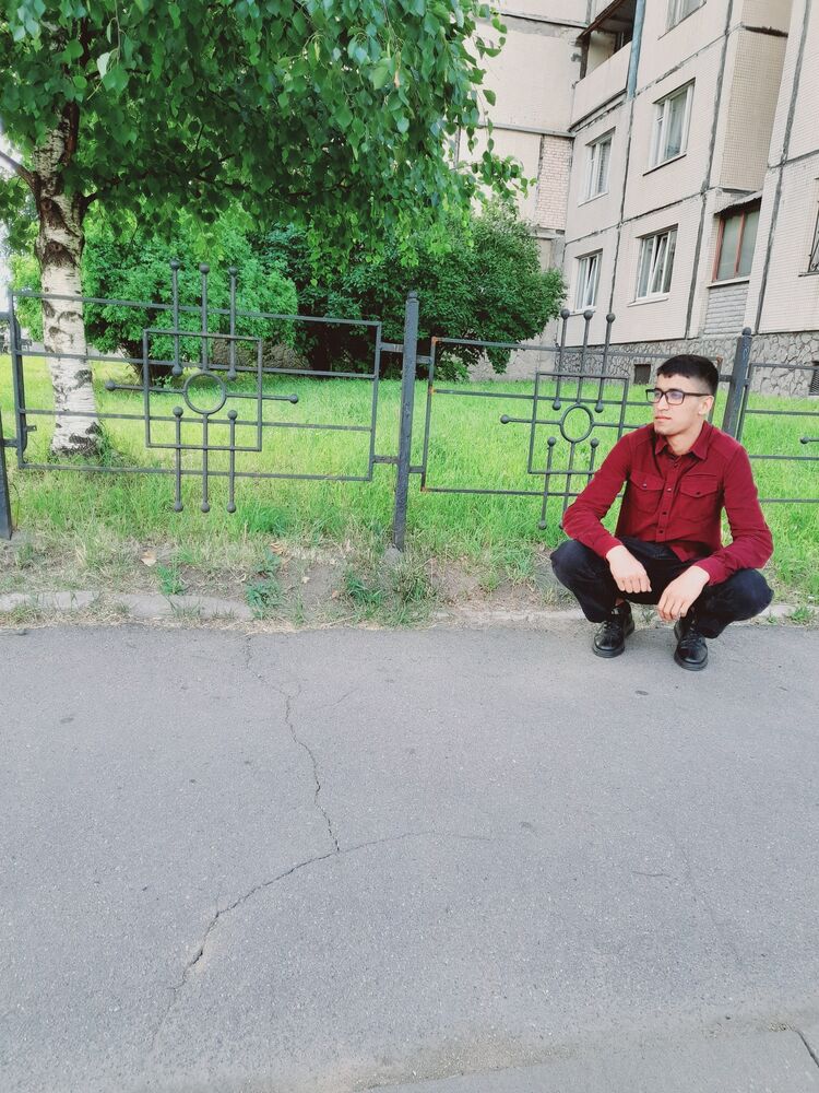  27660227  , 25 ,    -