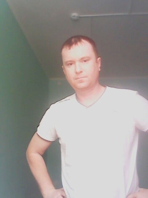  7039987  , 44 ,    