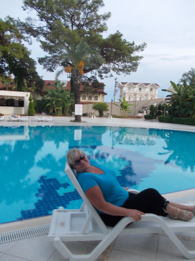  ,   Larisa, 66 ,   ,   , c 