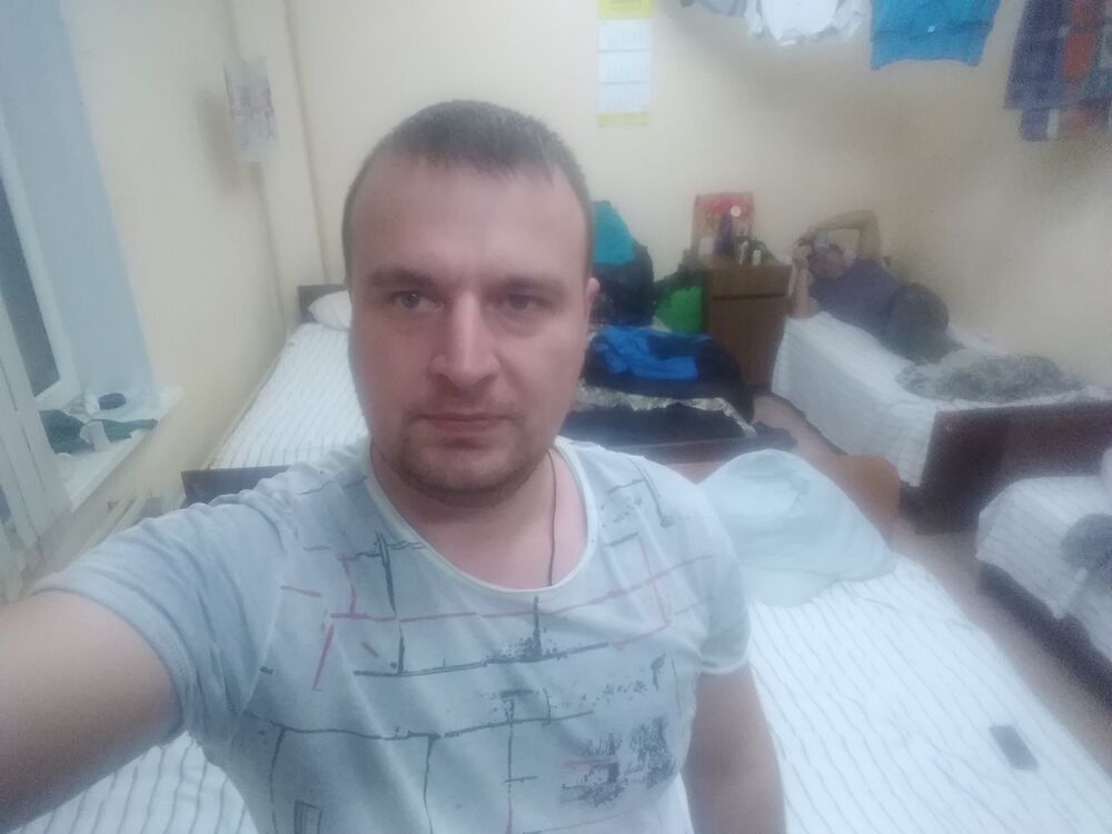  31751187  , 37 ,    
