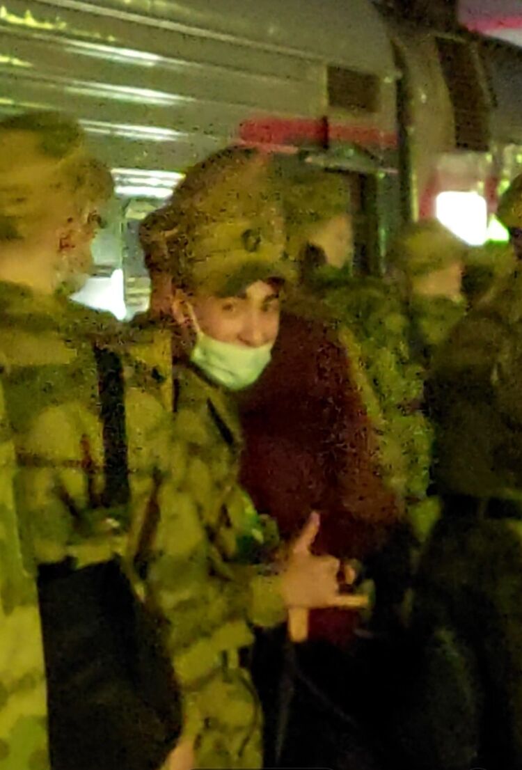  27338597  , 23 ,    -