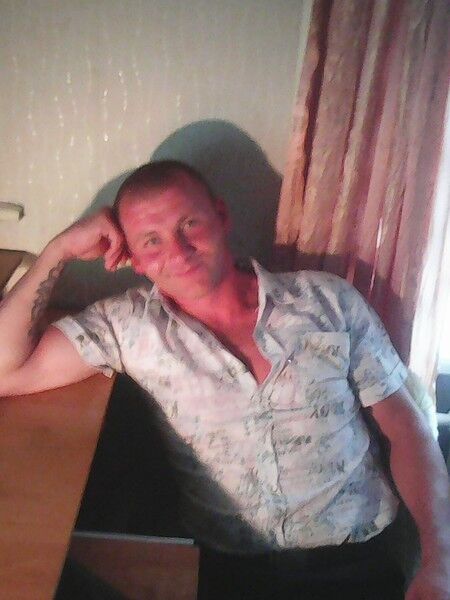  8053927  Ivan, 39 ,    