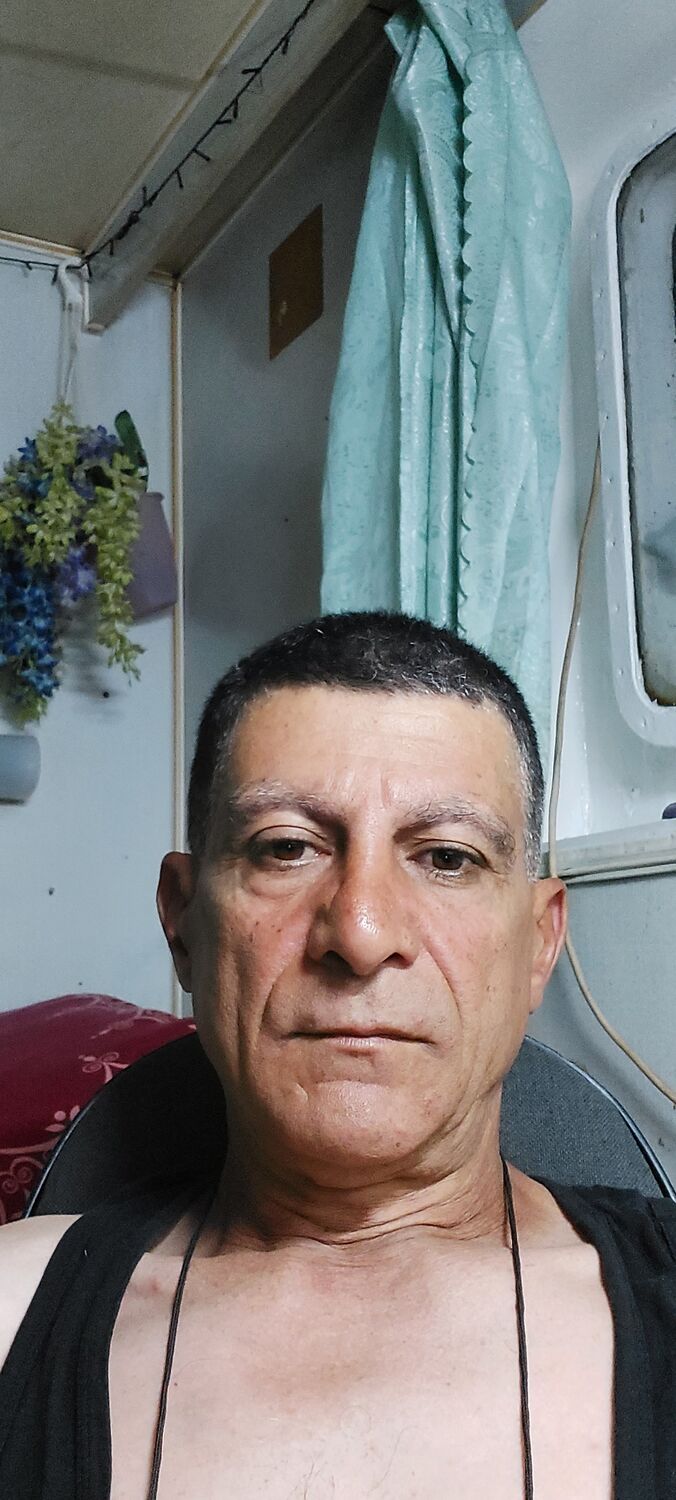  24789717  , 58 ,    