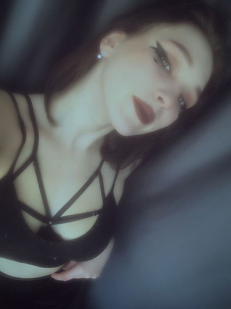 -,   Anna, 23 ,     , c , 