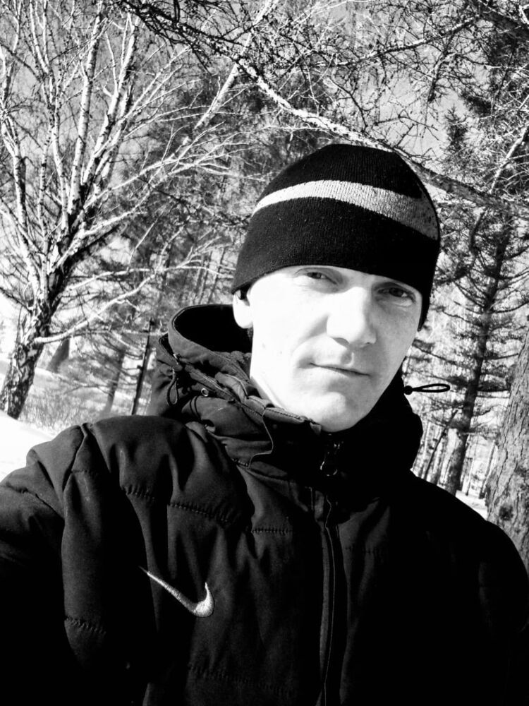  49494317  Nikolai, 29 ,    