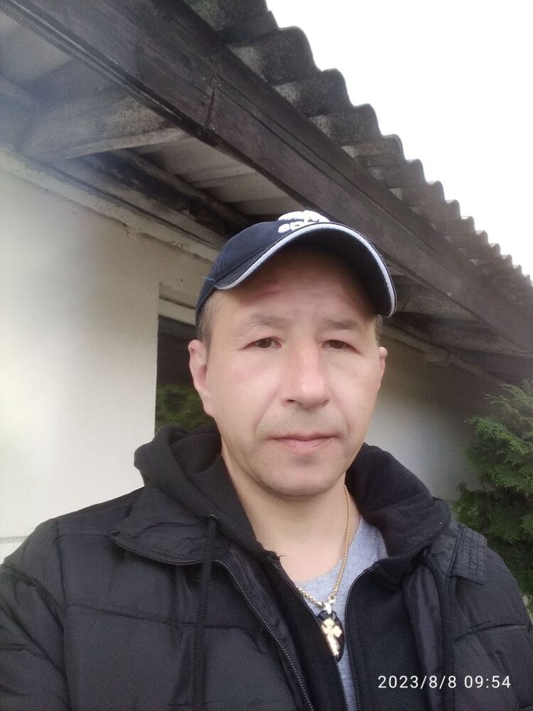  52584627  Dmitrii, 35 ,    