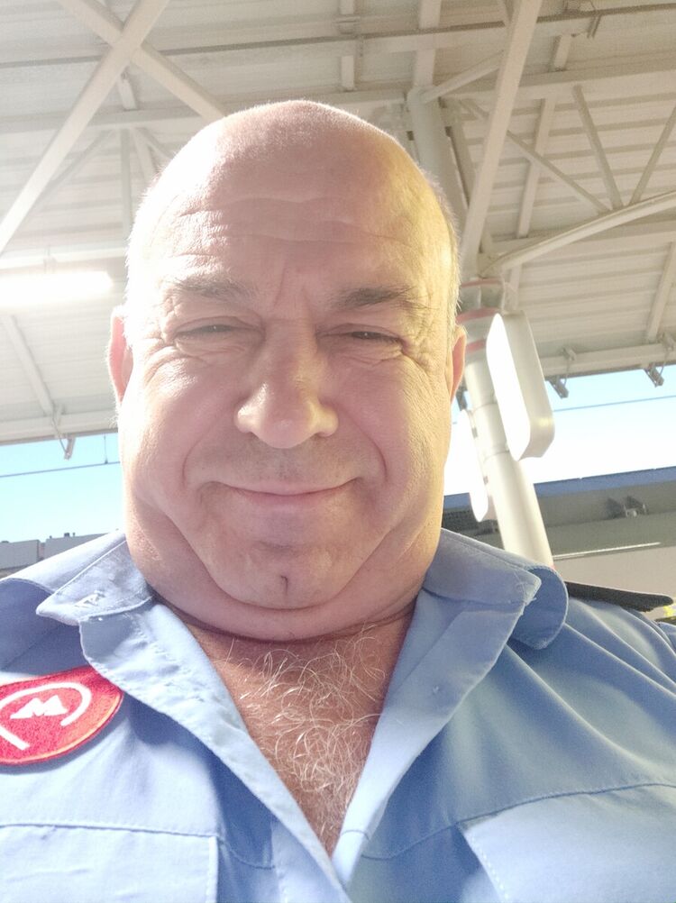  20581177  , 61 ,    