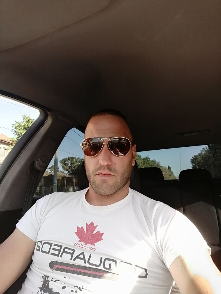  28243517  Damir, 38 ,    