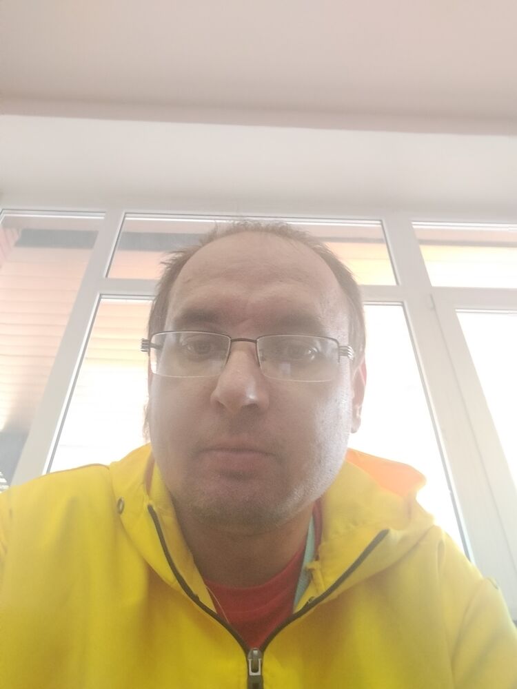  42558807  , 37 ,    