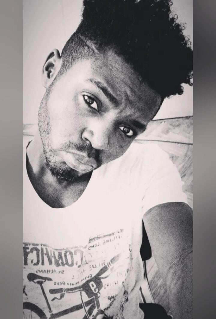  52357237  Edjik, 30 ,    