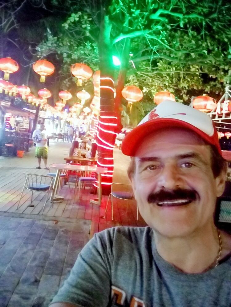 ���������� ����, ���� ������� StoneLion, 57 ���, ������������ ��� ������, ����� � ���������, c�������� ���������