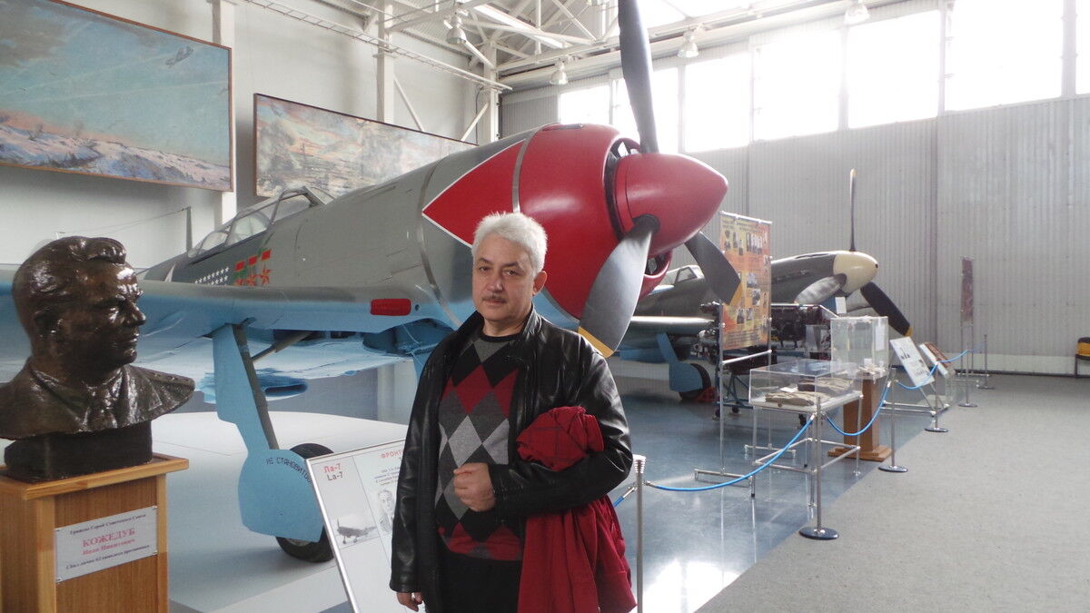  ,   Stas, 65 ,   