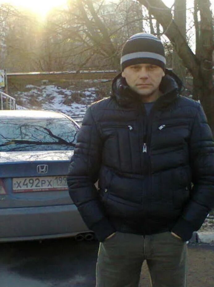 31575587  Ivan, 43 ,    