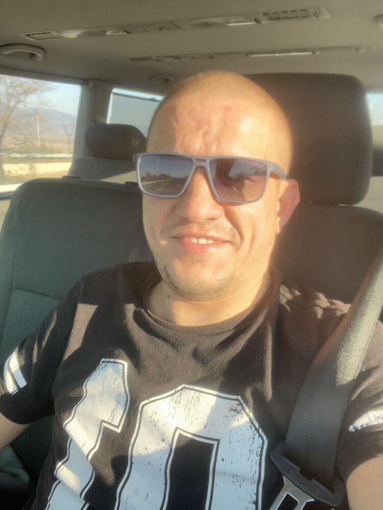  31467477  Sergo, 39 ,    