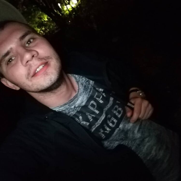  21284697  Andrey, 29 ,    