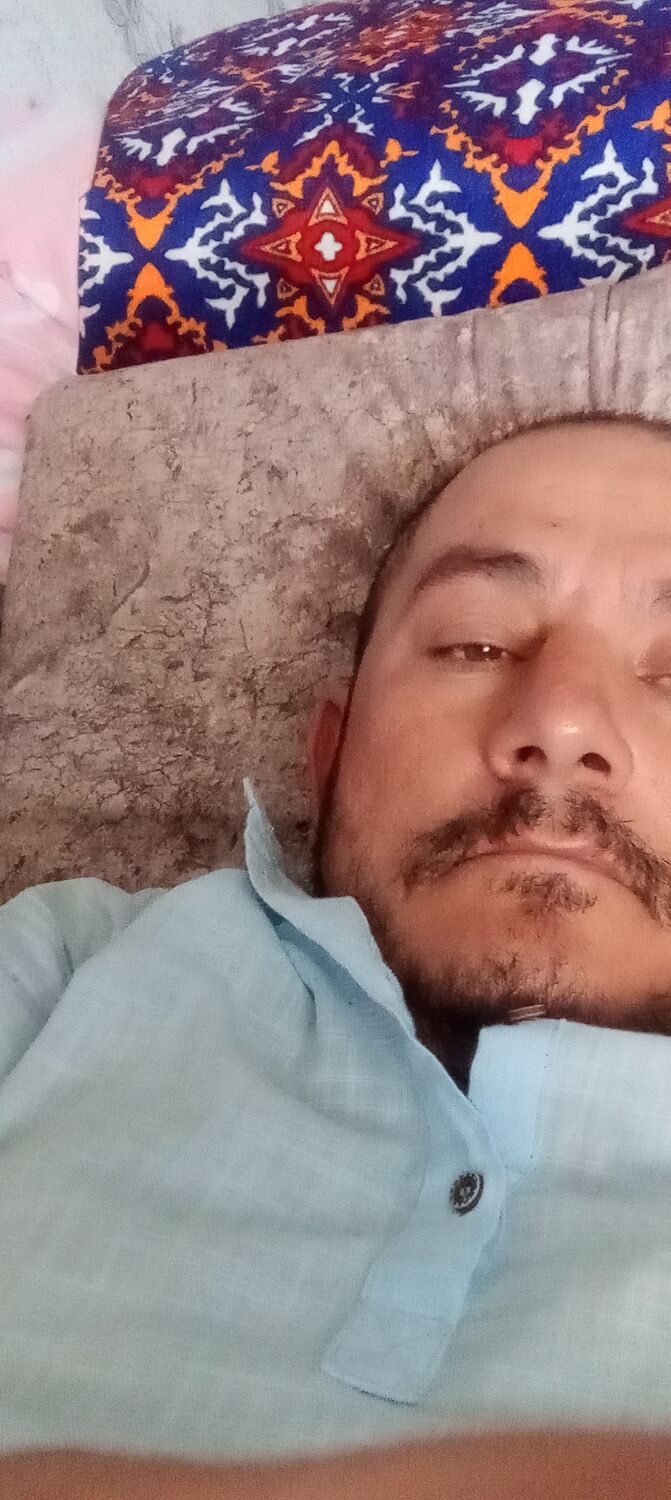  44549847  Sarvarbek, 43 ,    