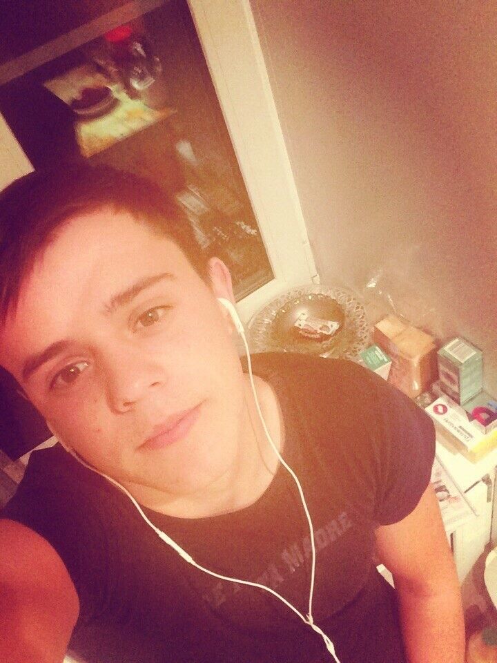  ,   Vladislav, 25 ,   ,   , c 