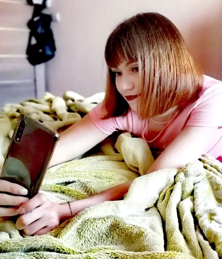  ,   Elena, 28 ,   ,   